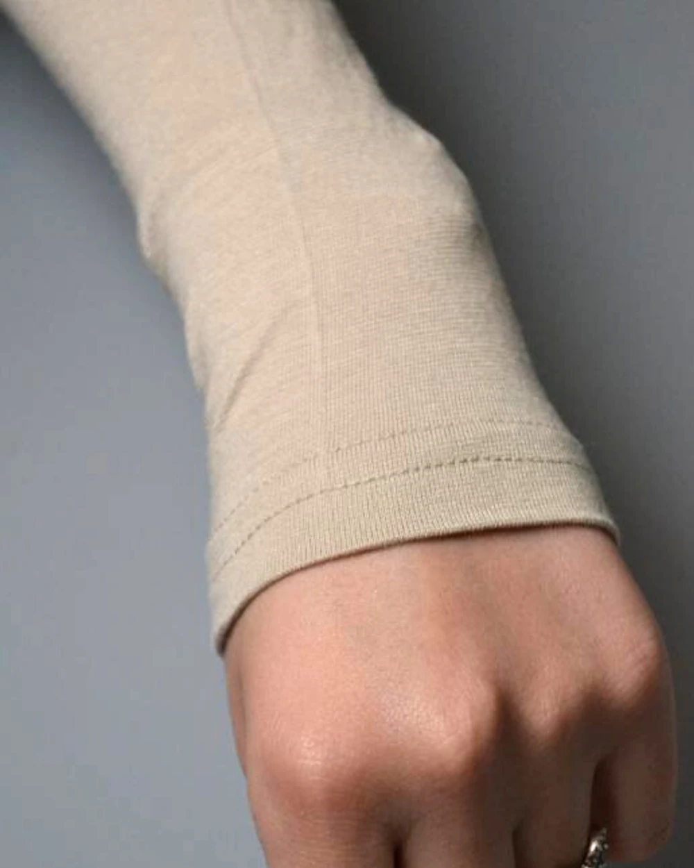 Pratik Tesettür Kolluk Penye Namaz Kolluğu Krem