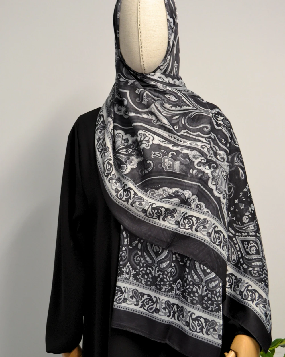 Etnik Desenli Pamuklu Şal Siyah