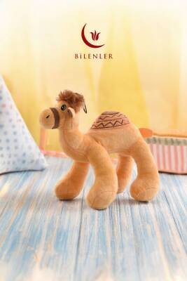 Sevimli Peluş Deve Oyuncak – 22x22 cm