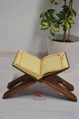 Kur’an-ı Kerim Rahlesi Selçuklu Desenli Model 2– Küçük Boy (18X45cm) Yakma İşçilikli