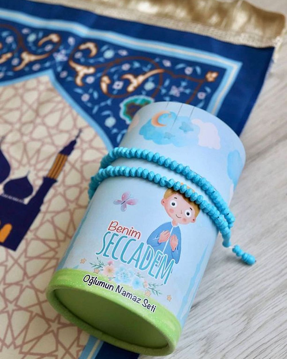 Kumbaralı Silindir Kutu Çocuk Seccadesi Mavi