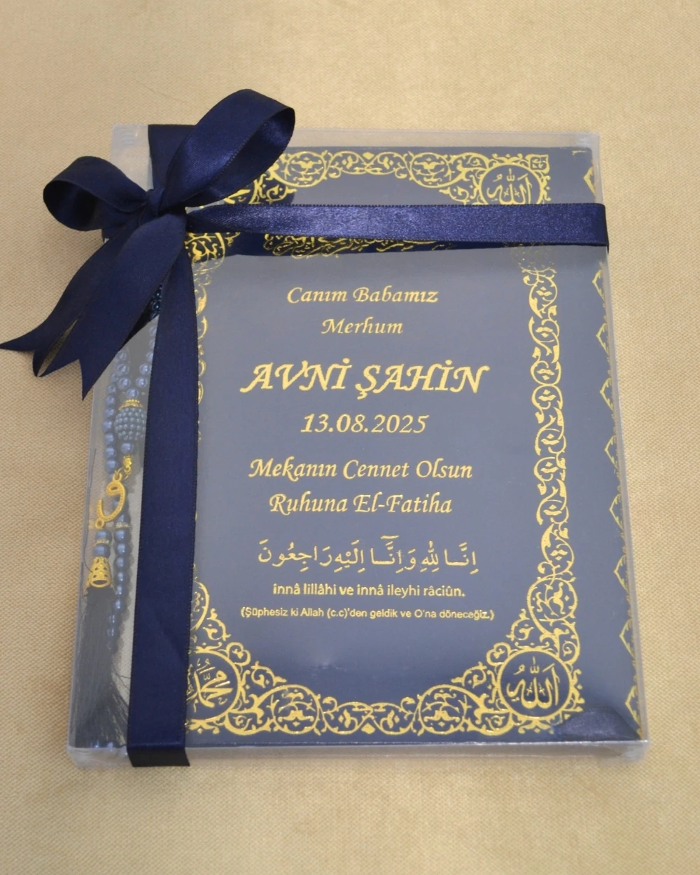 Kişiye Özel İsim Baskılı Ciltli Yasin Kitabı Orta Boy 80 Sayfa- Kutulu Tesbihli Mevlit Hediyesi