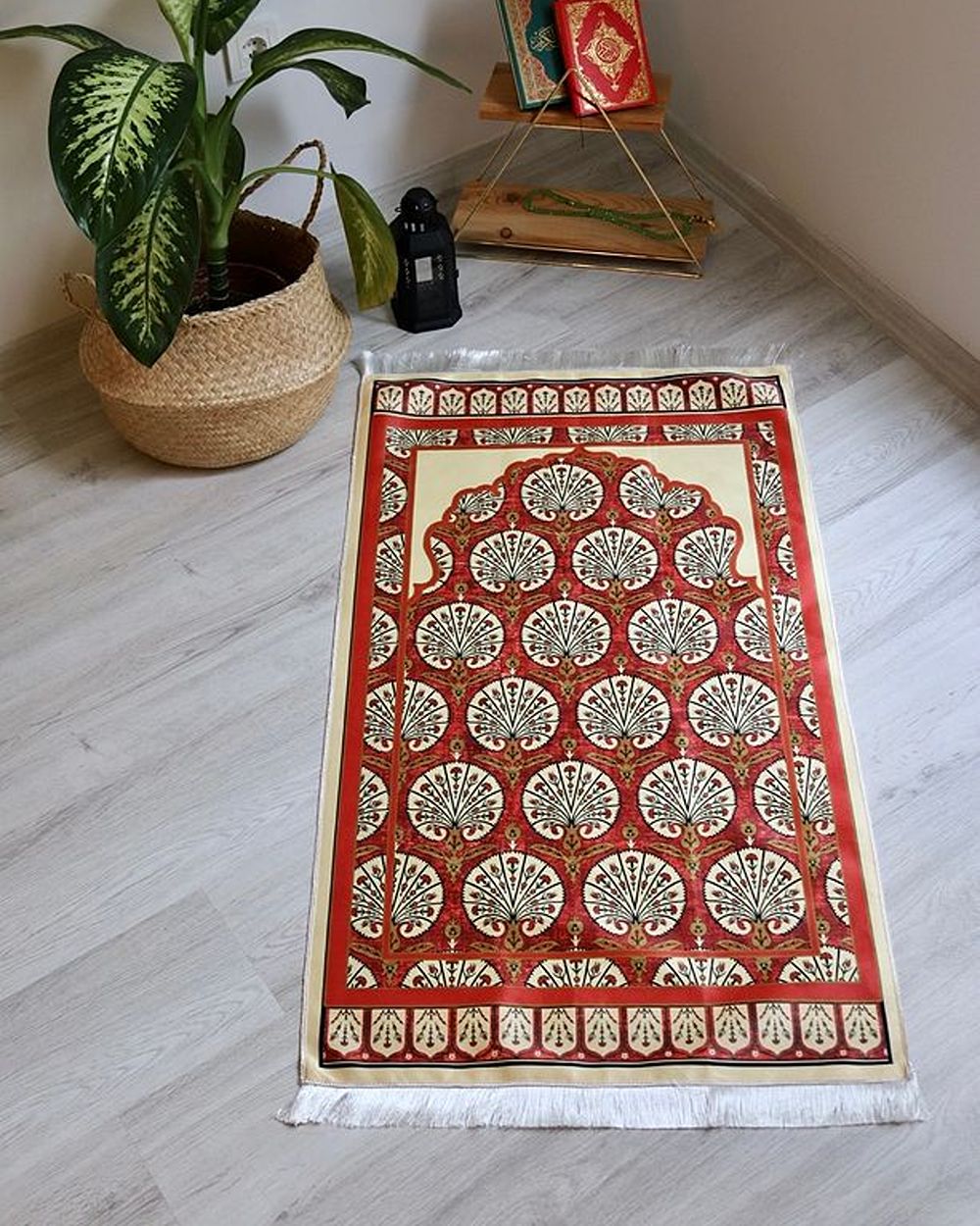 İpek Dokulu Keseli Seccade Çok Renkli- KT01