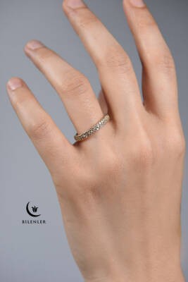 Kadın Taşlı Metal Yüzük Uzun Ömürlü; Şık Tasarım  (24’lü kutu)  Sarı