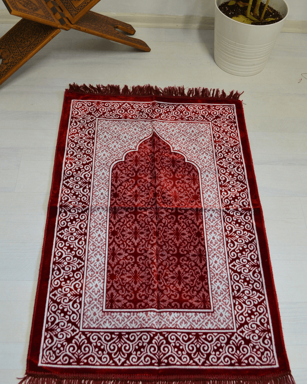 Kadife Seccade - 70x110 cm  - Yumuşak ve Konforlu Kırmızı