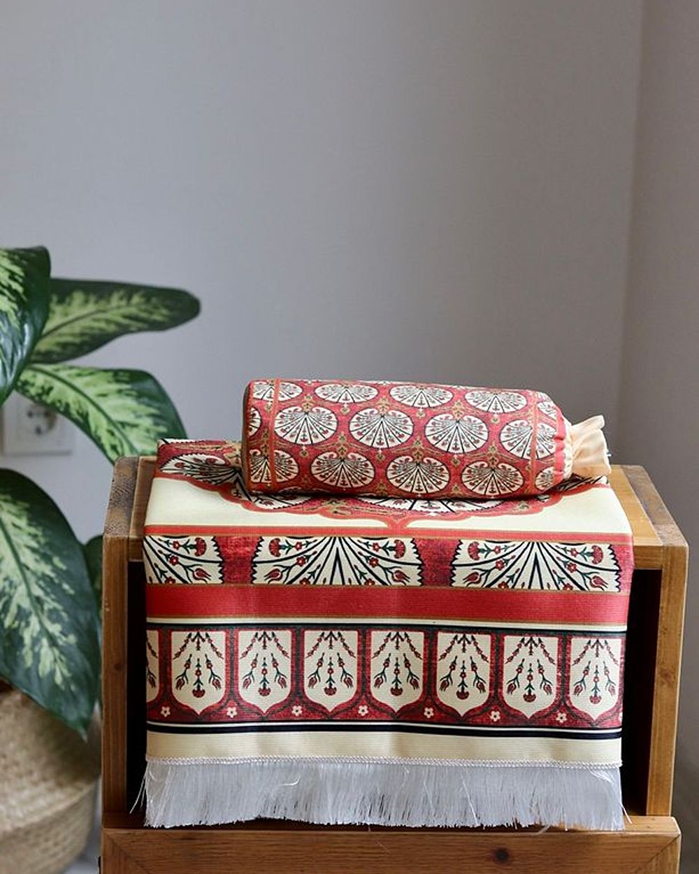 İpek Dokulu Keseli Seccade Çok Renkli- KT01