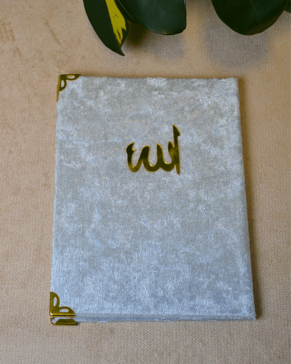 Kadife Kapaklı Allah Lafızlı Ekonomik Yasin Kitabı Bebe Mavisi - 12x17 cm; 80 Sayfa