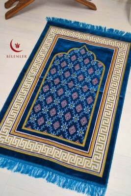 Kadife Seccade Açık Mavi- 70x110 cm -– Ekonomik;Hafif ve Kullanışlı