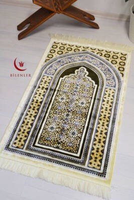 Lüks Kadife Seccade - 70x110 cm - Kalın Yumuşak Doku-Mihrap Desen Haki