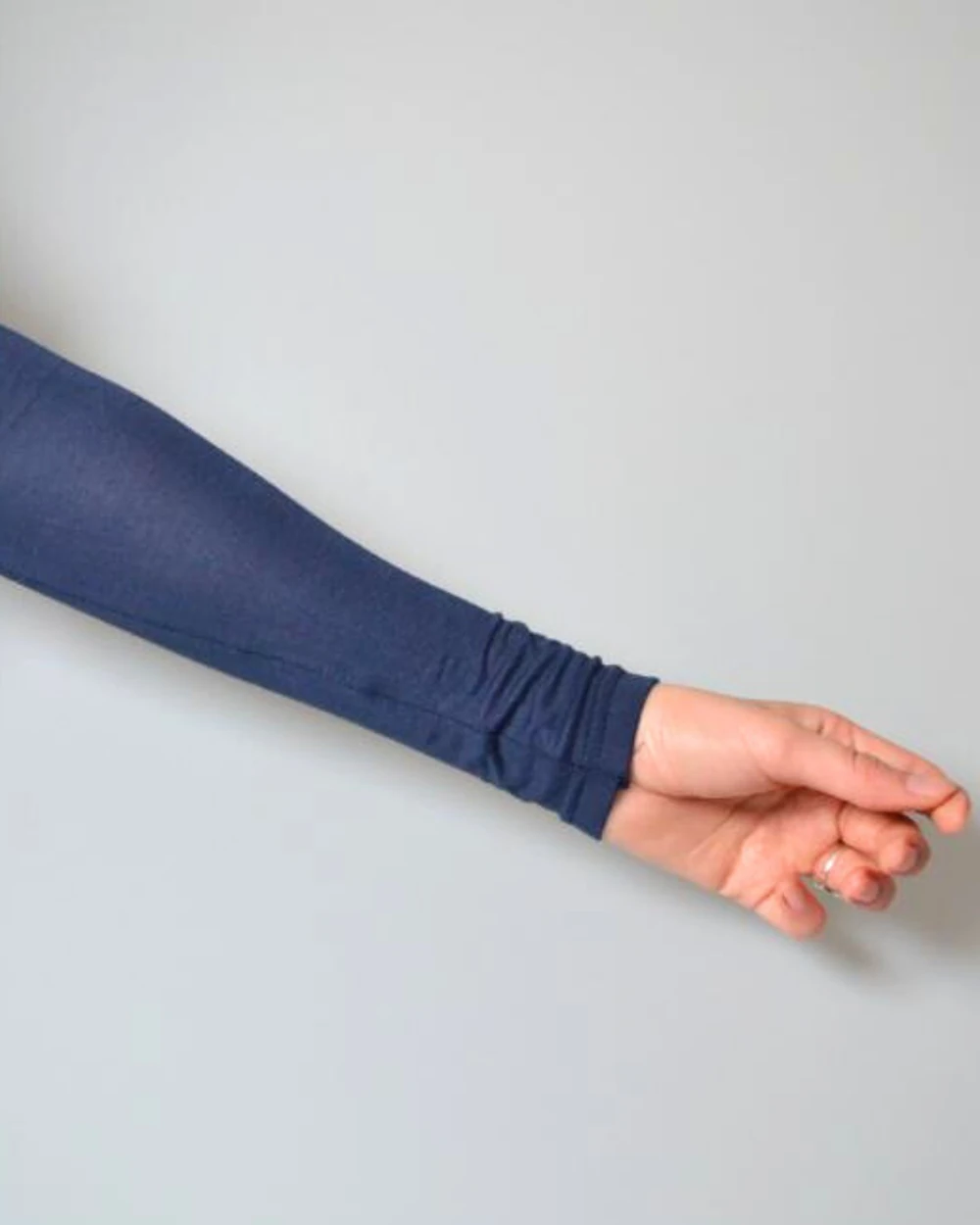 Pratik Tesettür Kolluk Penye Namaz Kolluğu Mavi