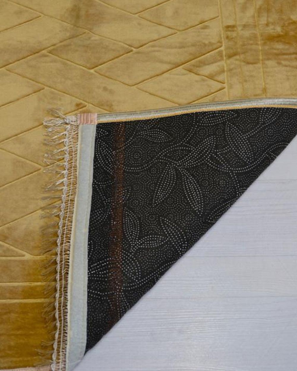 Peluş Seccade Sarı - 80x120 cm - Ekstra Konforlu - Yumuşak ve Geniş Ölçülü