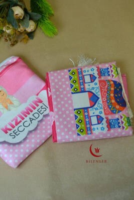 Kızımın Seccadesi – Çantalı Kız Çocuk Seccadesi(Pembe)