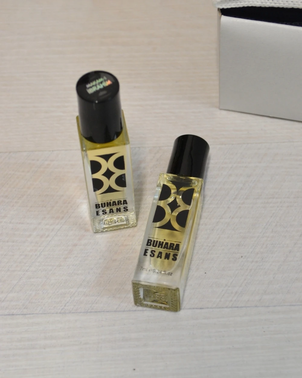 Hediyelik Kadife Seccade Seti 10 Kişilik –Kadife Seccade, Bambu Eşarp, İnci Tesbih, Erkek Tesbihi, Takke, Esans ve Özel Kutulu Lüks Set