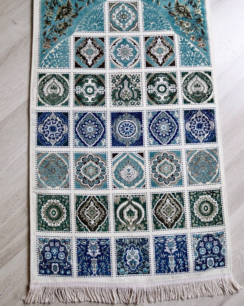 40 Yama Desenli Astarlı Seccade Mavi