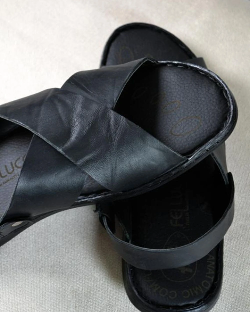 Erkek Çapraz Model Yumuşak Taban Sandalet Siyah –Hac Umre ve Günlük Kullanıma Uygun