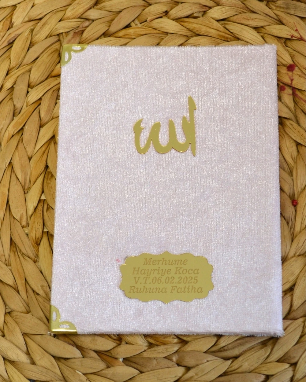 Kadife Kapaklı Allah Lafızlı Ekonomik Yasin Kitabı Pembe - 12x17 cm; 80 Sayfa