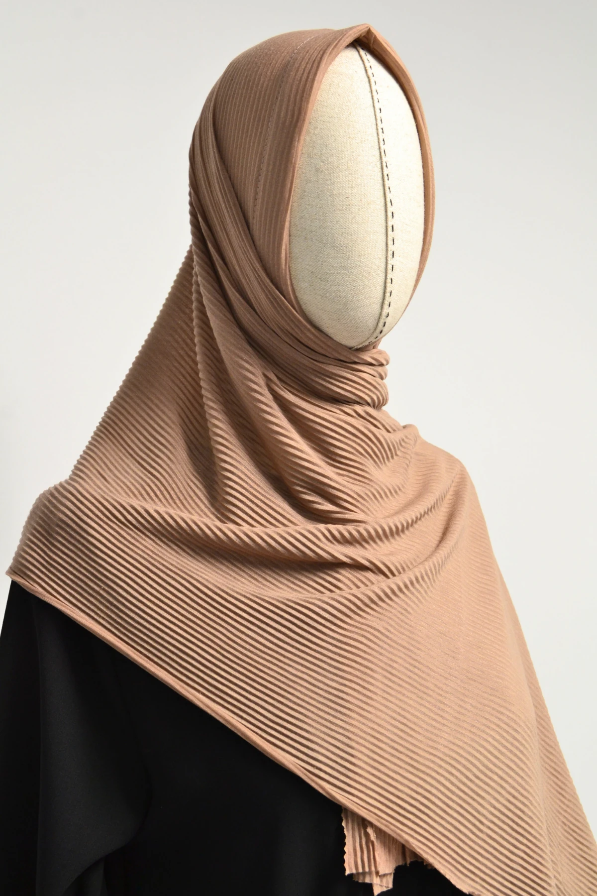 Piliseli Pratik Şal – Yumuşak Dokulu, Kolay Şekil Alan