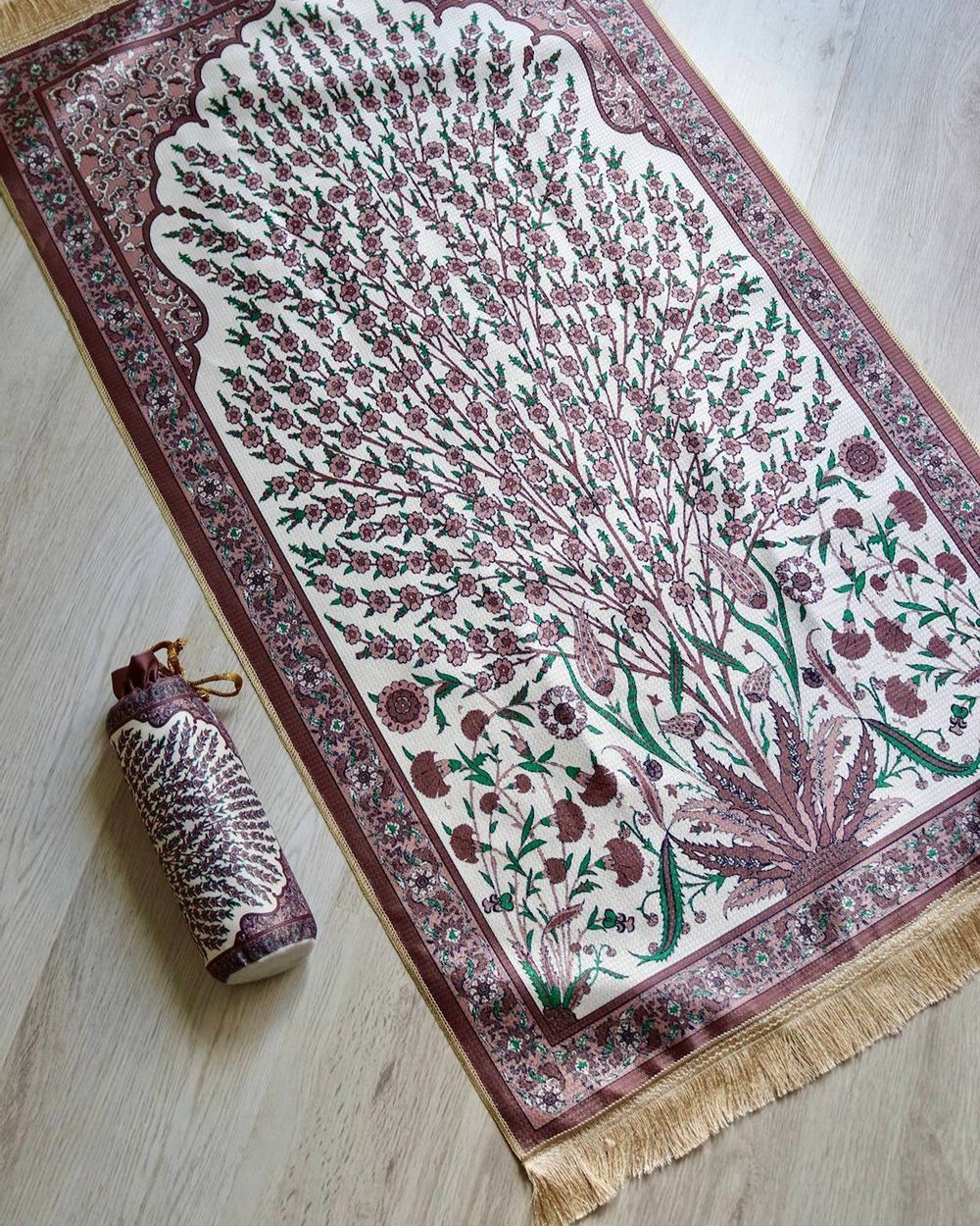 Çini Desenli İpek Dokulu Keseli Seccade Gül Kurusu