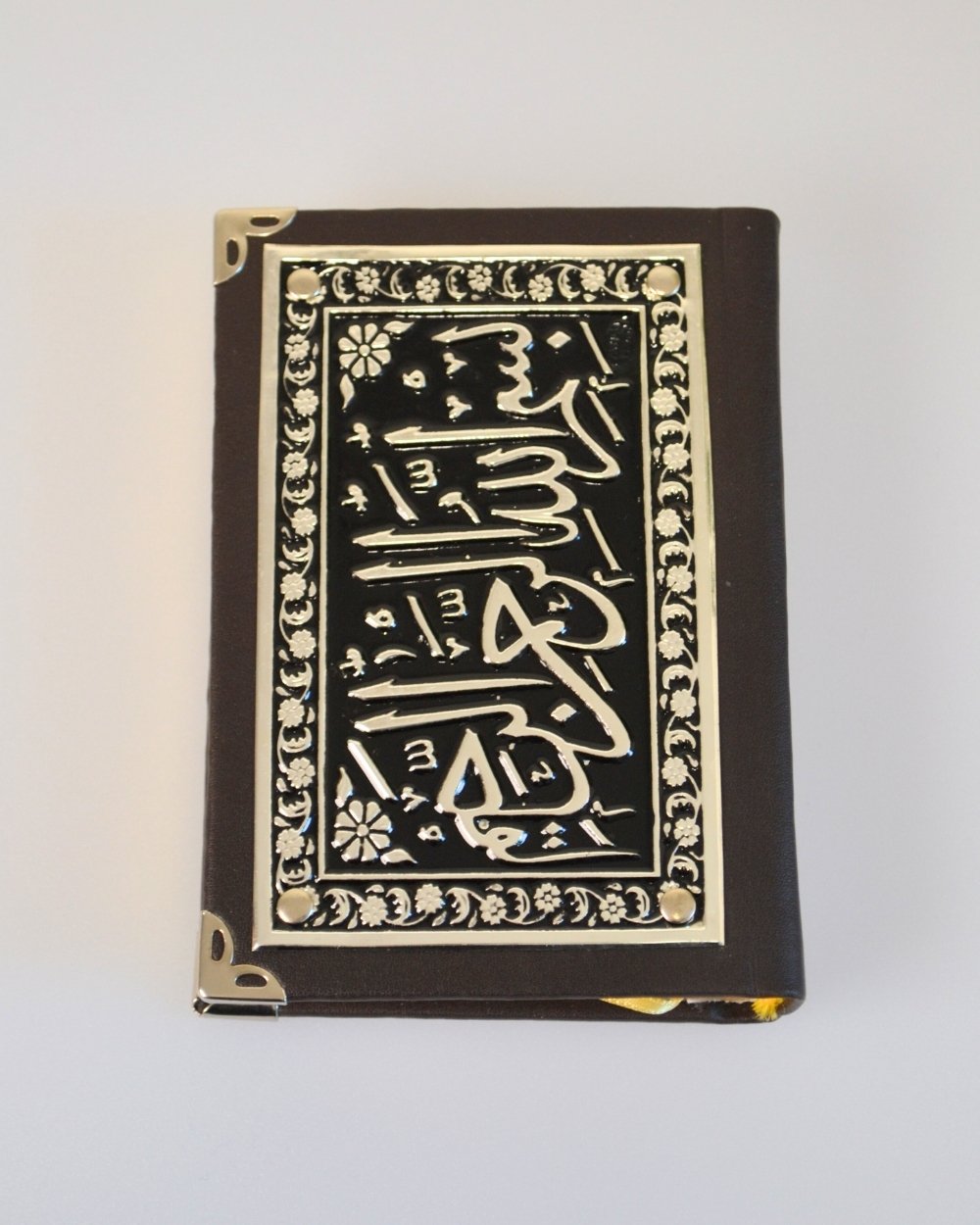 Varak Kabartmalı Gümüş Kaplamalı Büyük Cep Boy Kuran-ı Kerim – 10x14 cm, 604 Sayfa