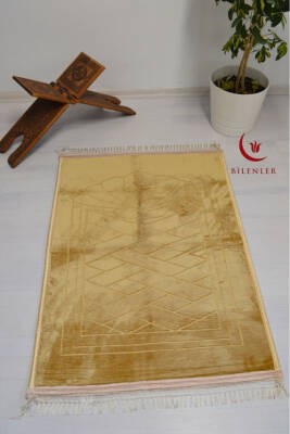 Peluş Seccade Sarı - 80x120 cm - Ekstra Konforlu - Yumuşak ve Geniş Ölçülü