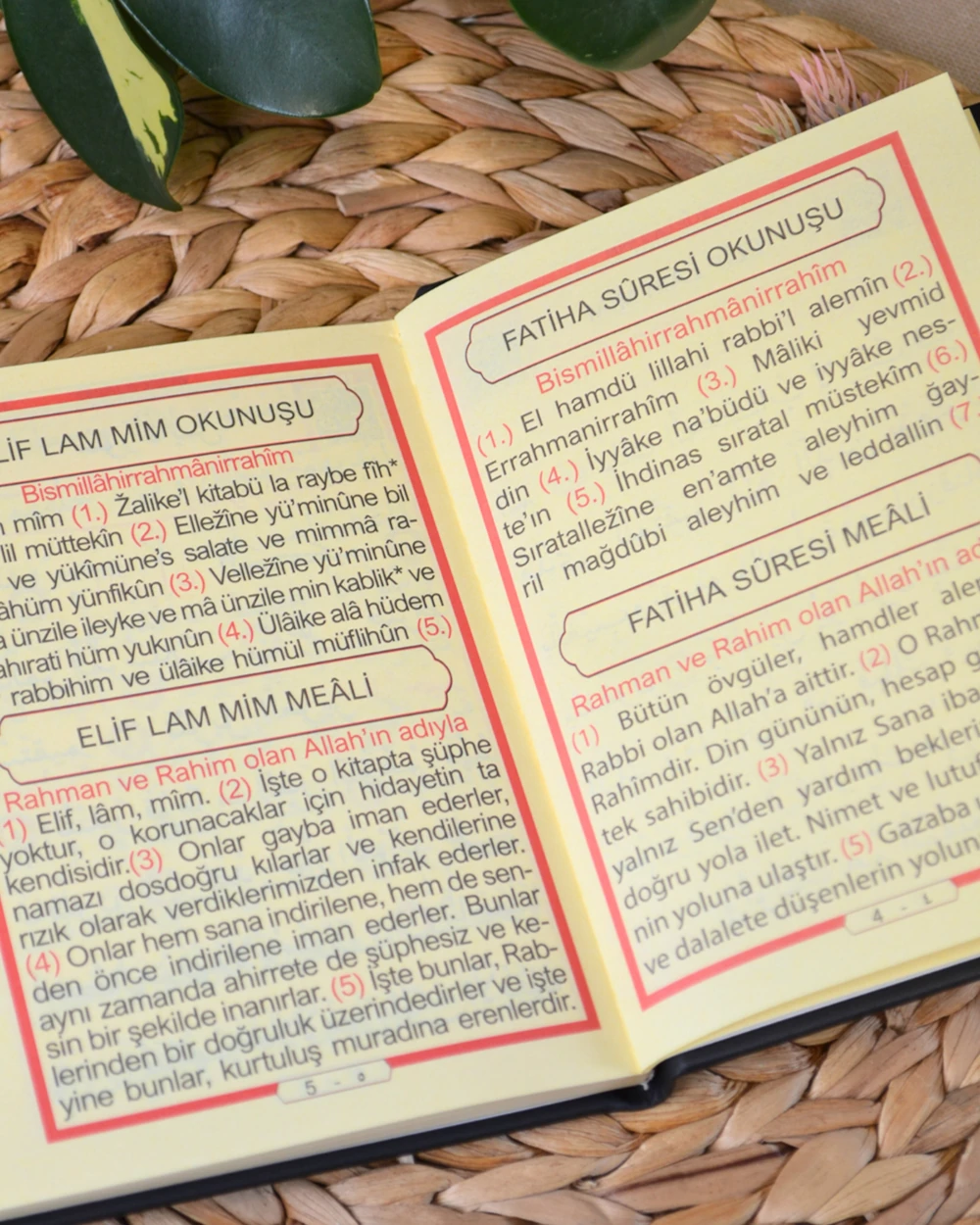 Tül Keseli İnci Tesbihli Yasin Kitabı Çanta Boy Termo Deri Kaplı Siyah 10 Adet – Arapça; Türkçe Okunuşlu ve Mealli – 128 Sayfa | Hac Umre ve Mevlit Hediyeliği