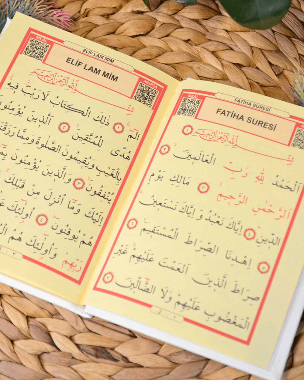 Tül Keseli İnci Tesbihli Yasin Kitabı Çanta Boy Termo Deri Kaplı Beyaz – Arapça; Türkçe Okunuşlu ve Mealli – 128 Sayfa | Hac Umre ve Mevlit Hediyeliği