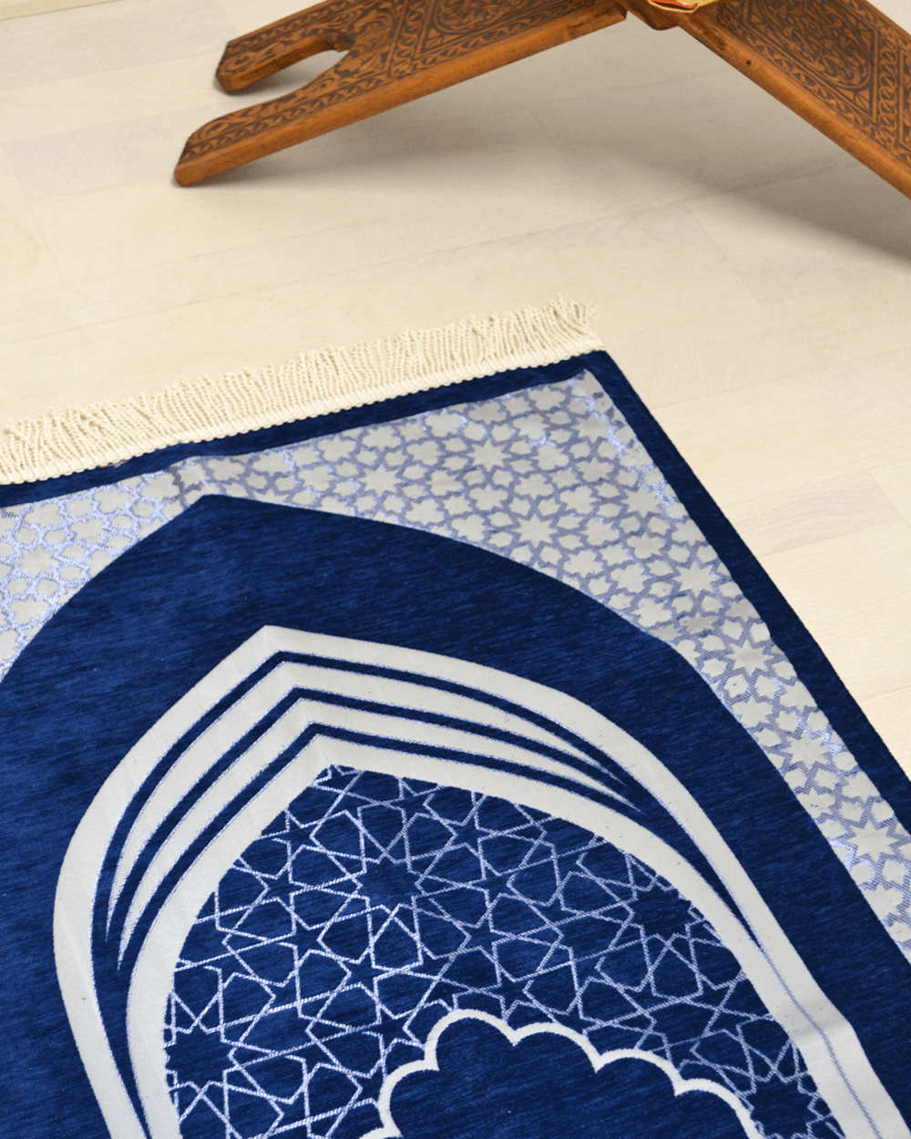 Mihrap Desenli Astarlı Seccade Saks Mavi