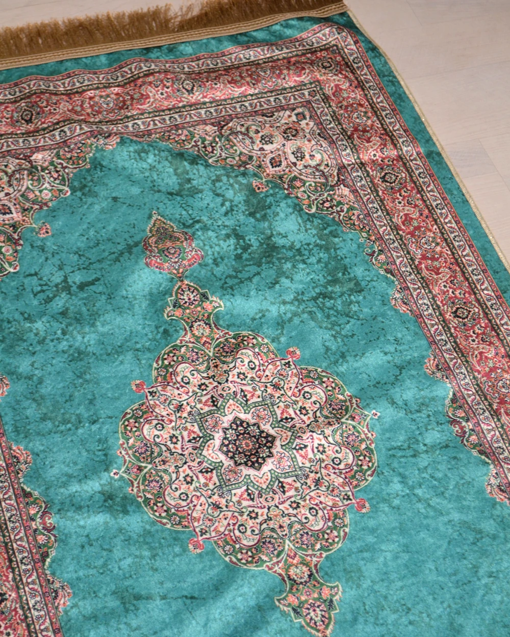 Pratik ve Taşınabilir İpek Dokulu Çantalı Seccade-M011