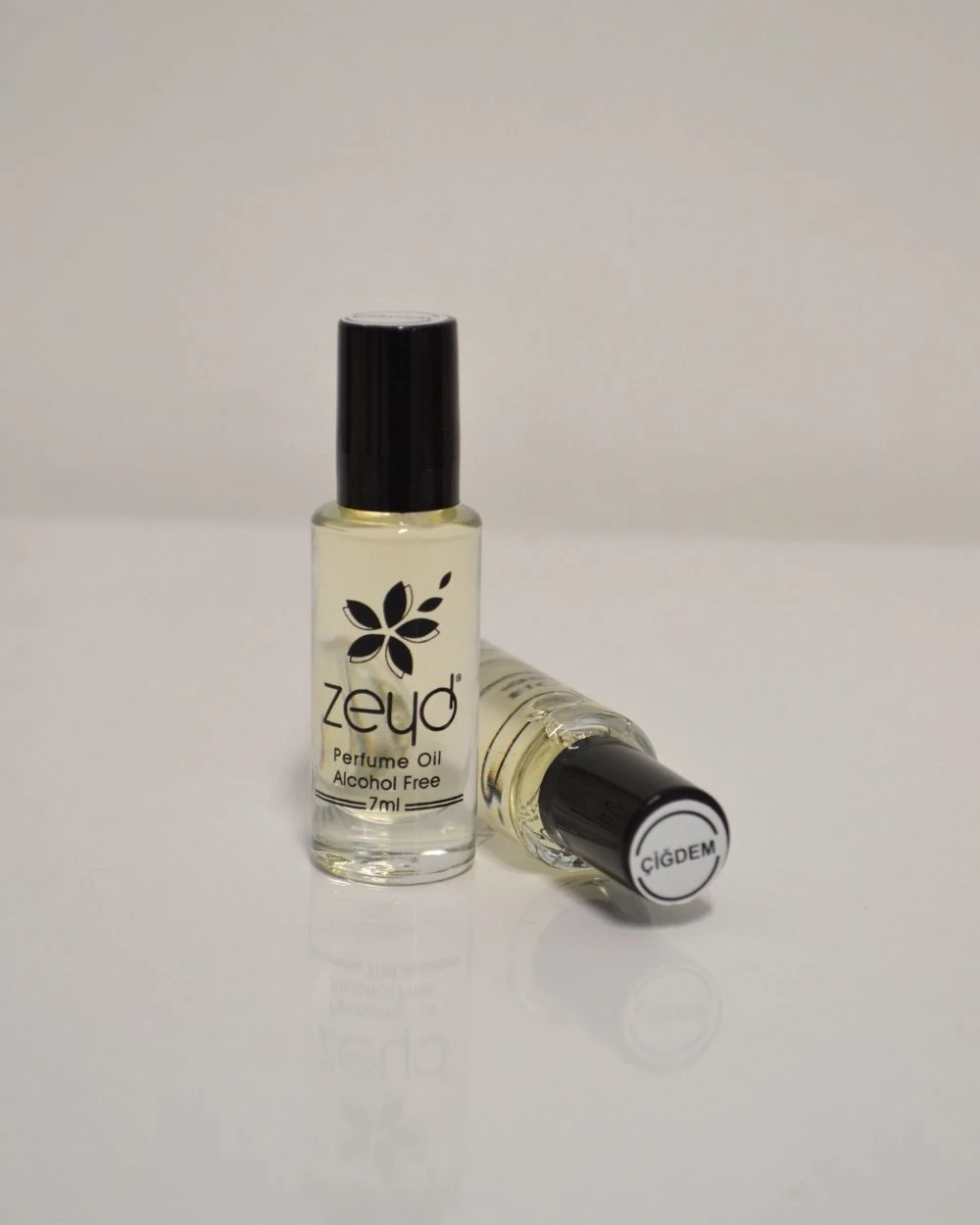 Çiğdem Kokusu Esans 1 Adet – 7 ml Roll-On Şişe, Kalıcı ve Ferah Koku, Alkolsüz Hac&Umre Hediyeliği