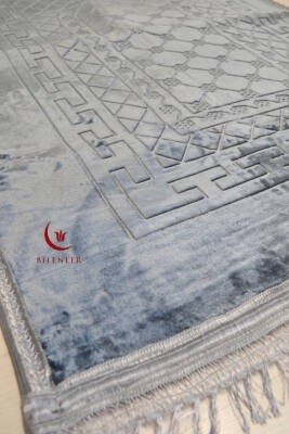 Peluş Seccade Gri - 80x120 cm - Ekstra Konforlu - Yumuşak ve Geniş Ölçülü