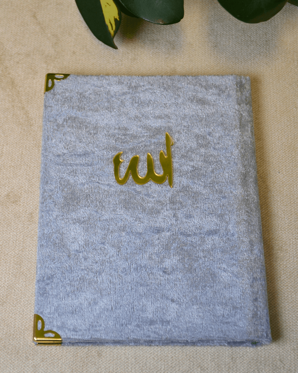 Kadife Kapaklı Allah Lafızlı Ekonomik Yasin Kitabı Gri - 12x17 cm; 80 Sayfa