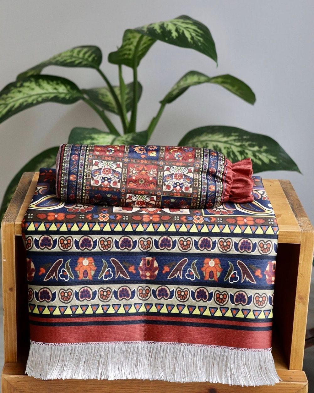 40 Yama Desenli İpek Dokulu Keseli Seccade Kırmızı