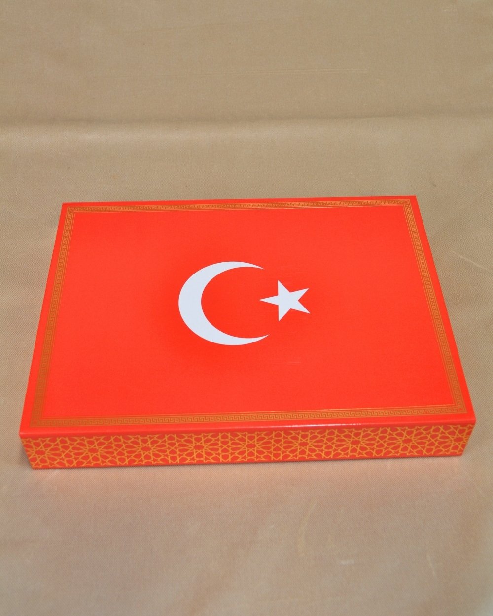 Türk Bayraklı Özel Kutuda Hediyelik Kuran Seti | Kuran-ı Kerim + Türk Bayrağı