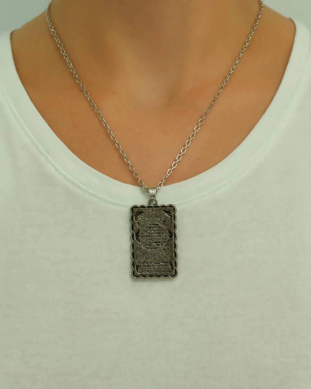 Hilye-i Şerif Cevşen Kolyesi – Metal Zincirli, Manevi Yazılı Metal Kolye Ucu, Takı ve Hediyelik Aksesuar