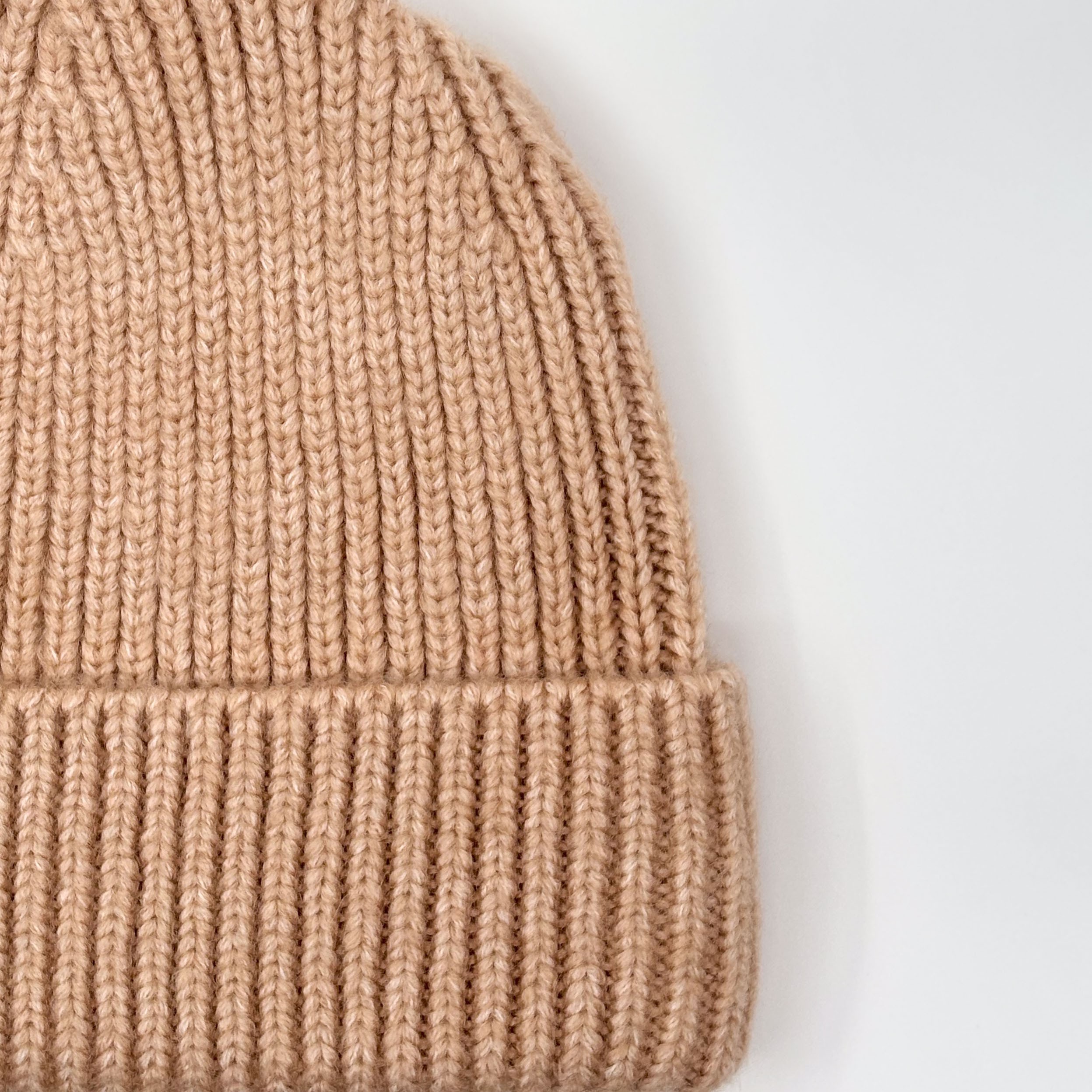 LIGHT BROWN WOOL BEANIE