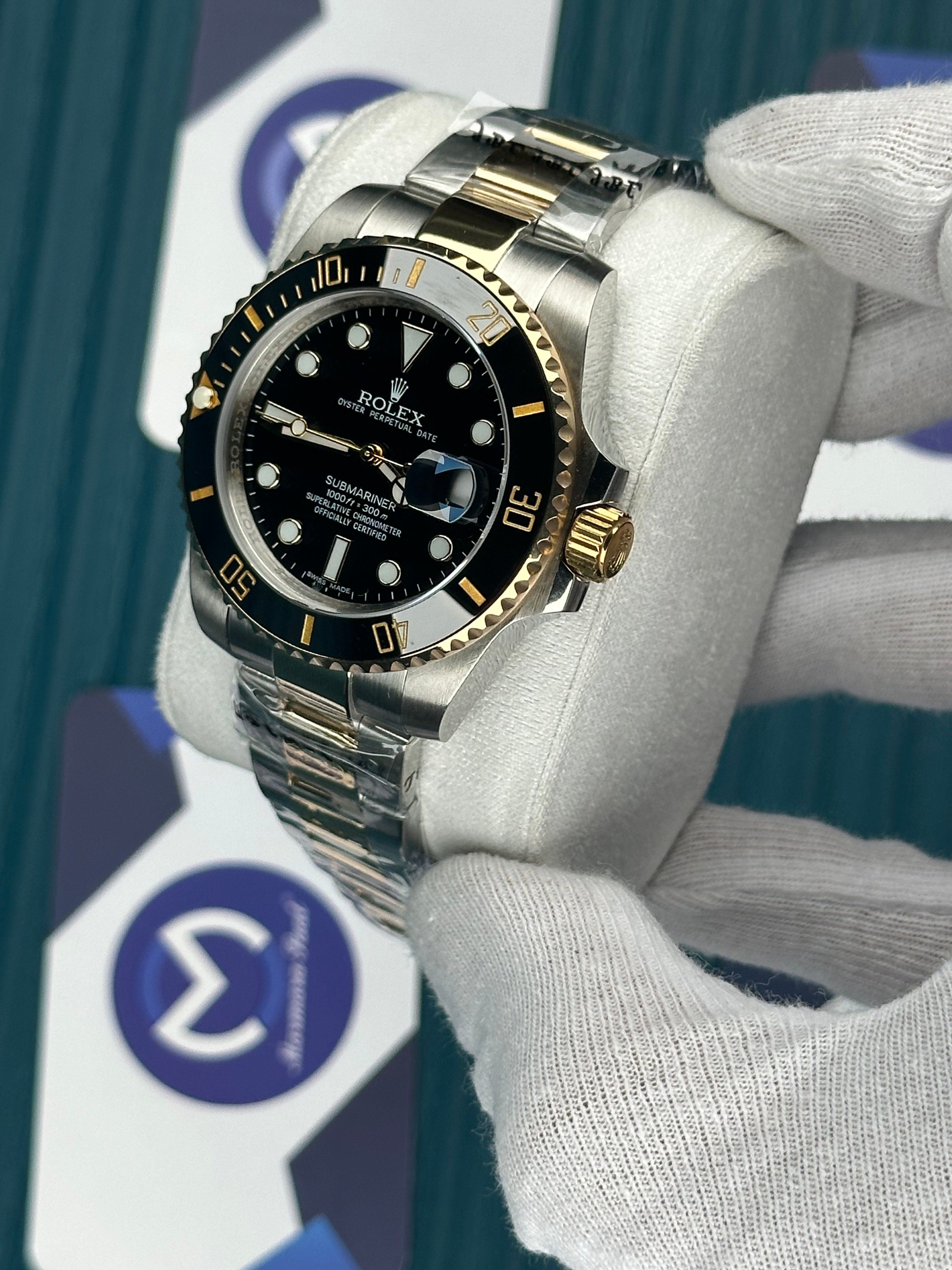 ROLEX SUBMARINER BLACK DIAL GOLD-SILVER OYSTER