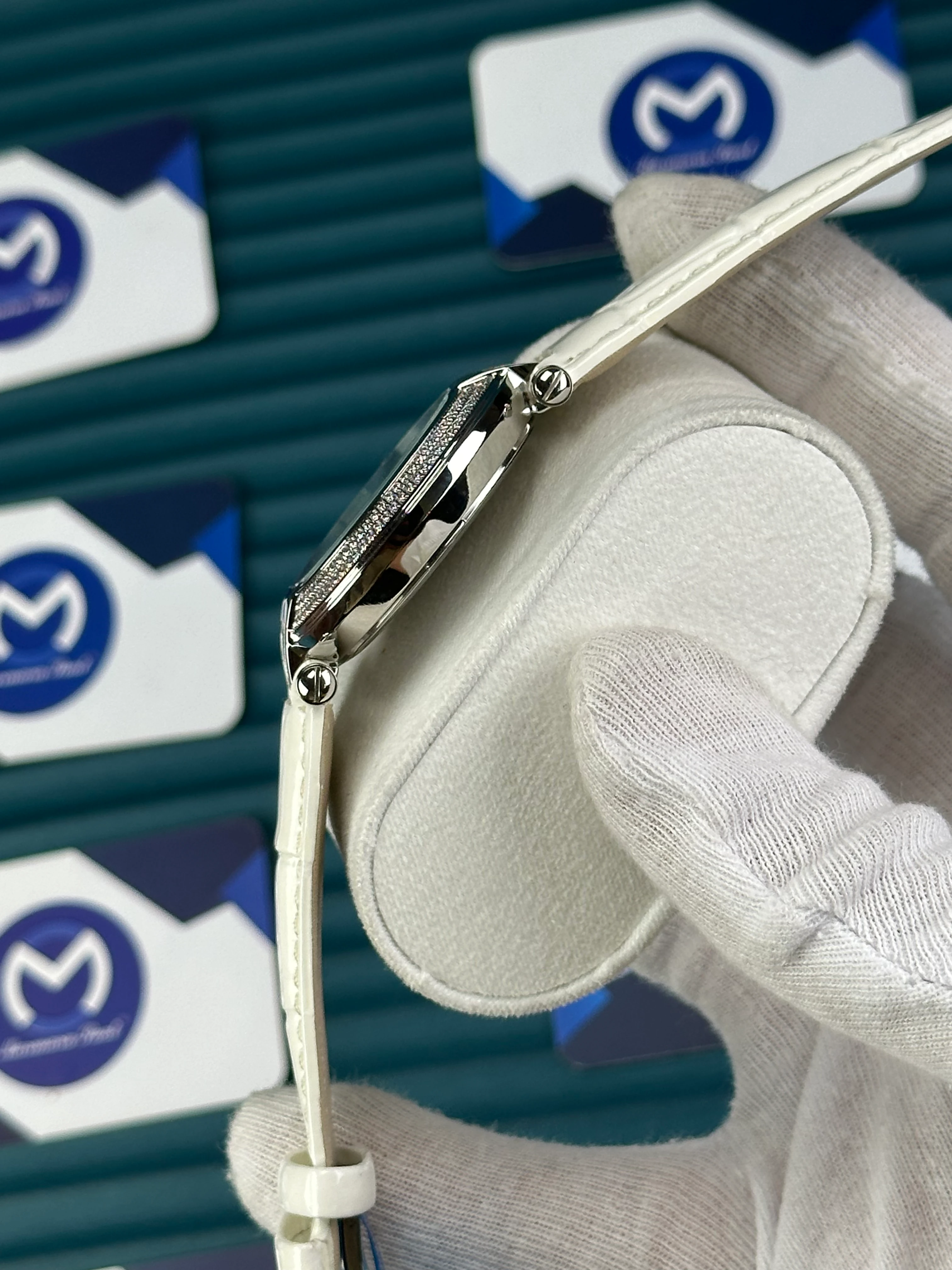 VERSACE 38 WHITE DIAL DIAMOND BEZEL SILVER CASE CHRONOGRAPH WHITE LEATHER CORD