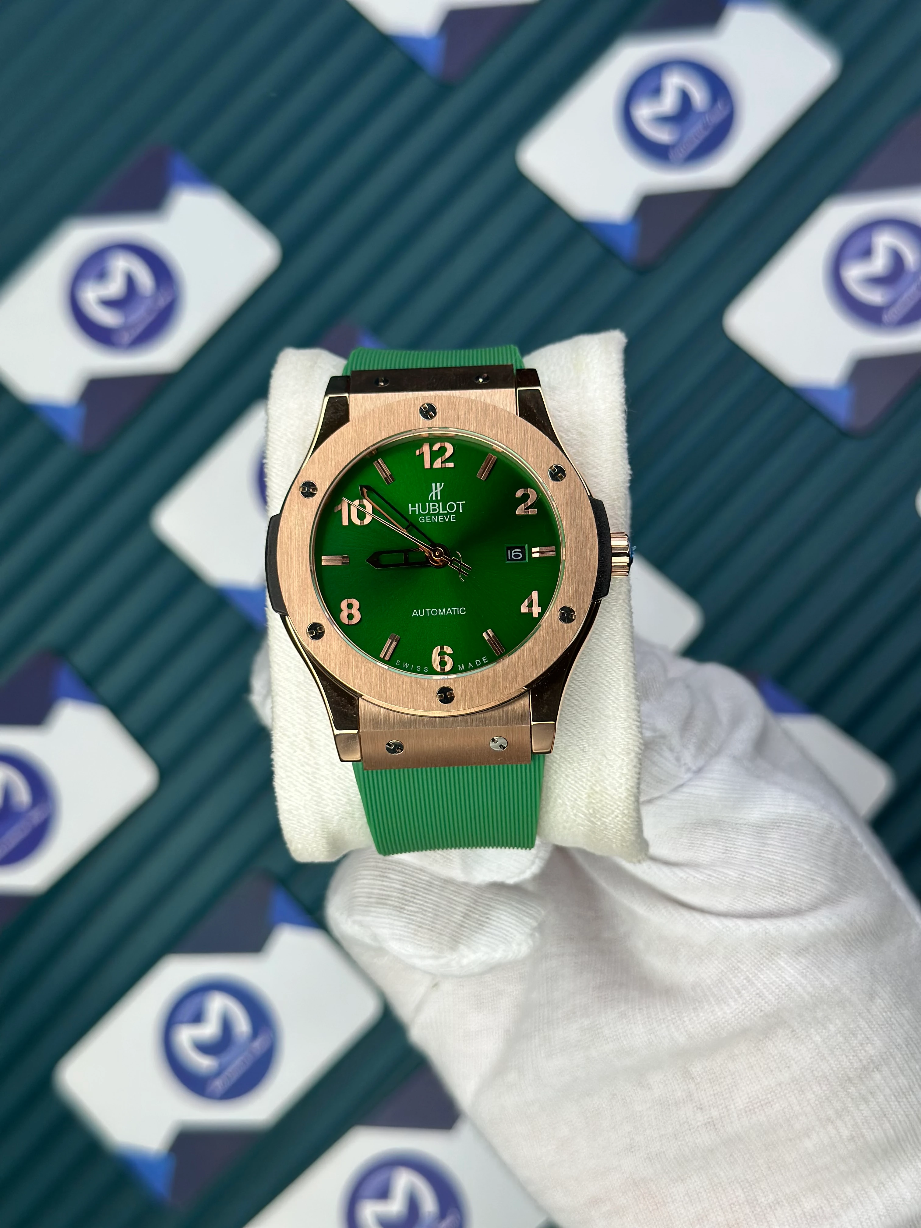 HUBLOT GENEVE AUTOMATIC GREEN DIAL ROSE CASE GREEN RUBBER CORD 