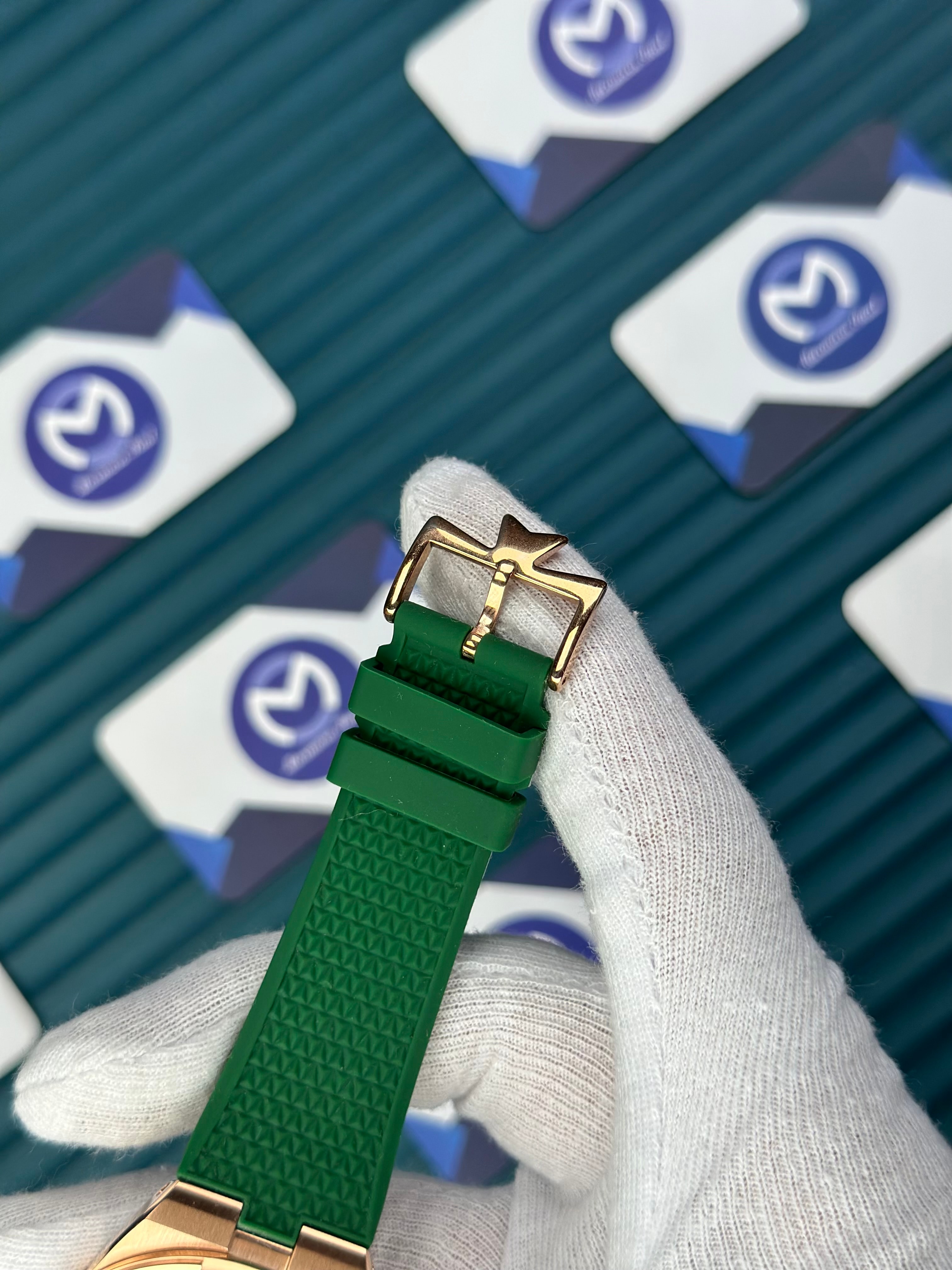 VACHERON CONSTANTIN GREEN DIAL ROSE CASE TOURBILLON OVERSEAS GREEN RUBBER
