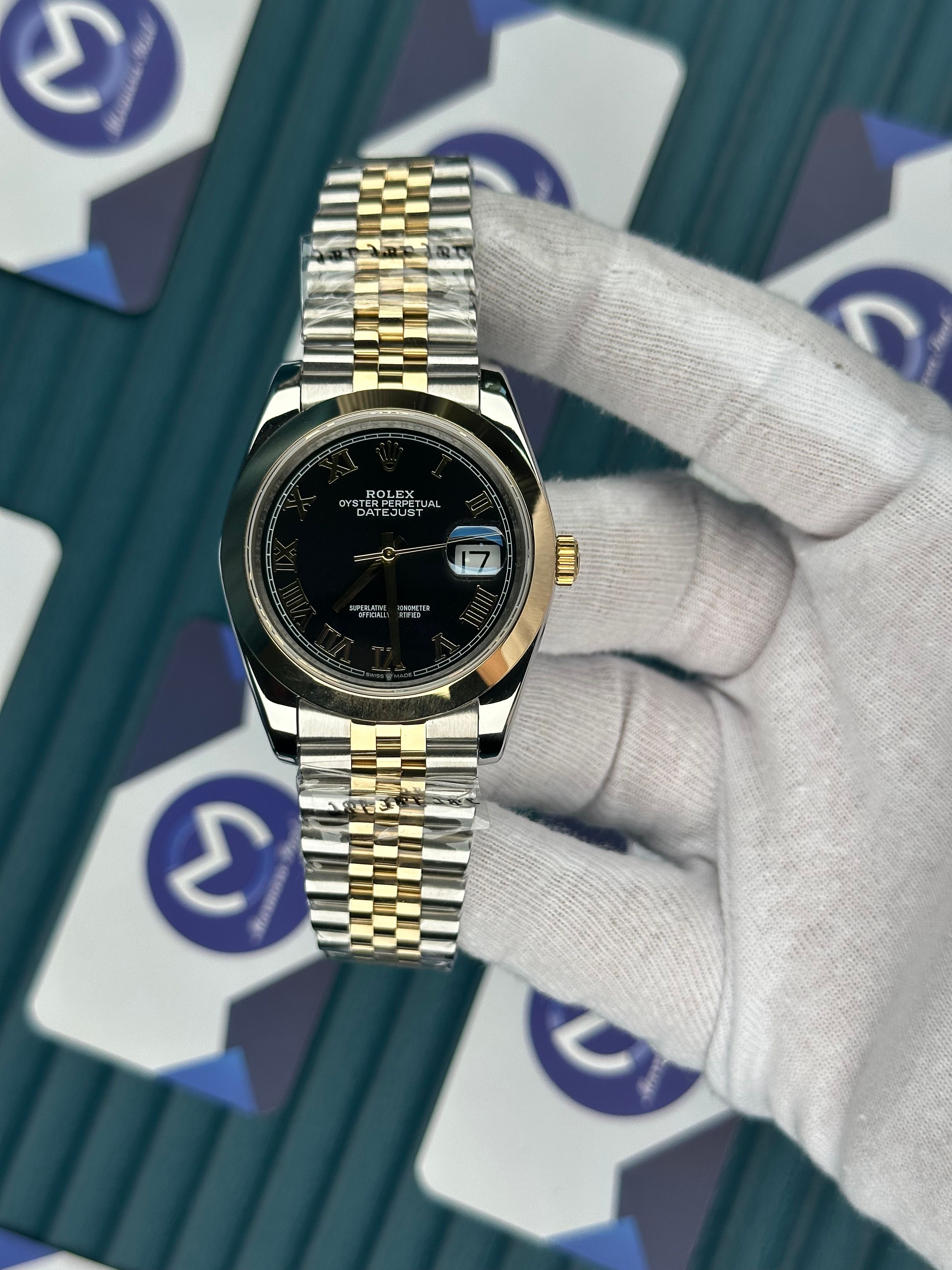 ROLEX DATEJUST OVAL BEZEL BLACK DIAL GOLD ROMA INDEX  GOLD-SILVER JUBILE
