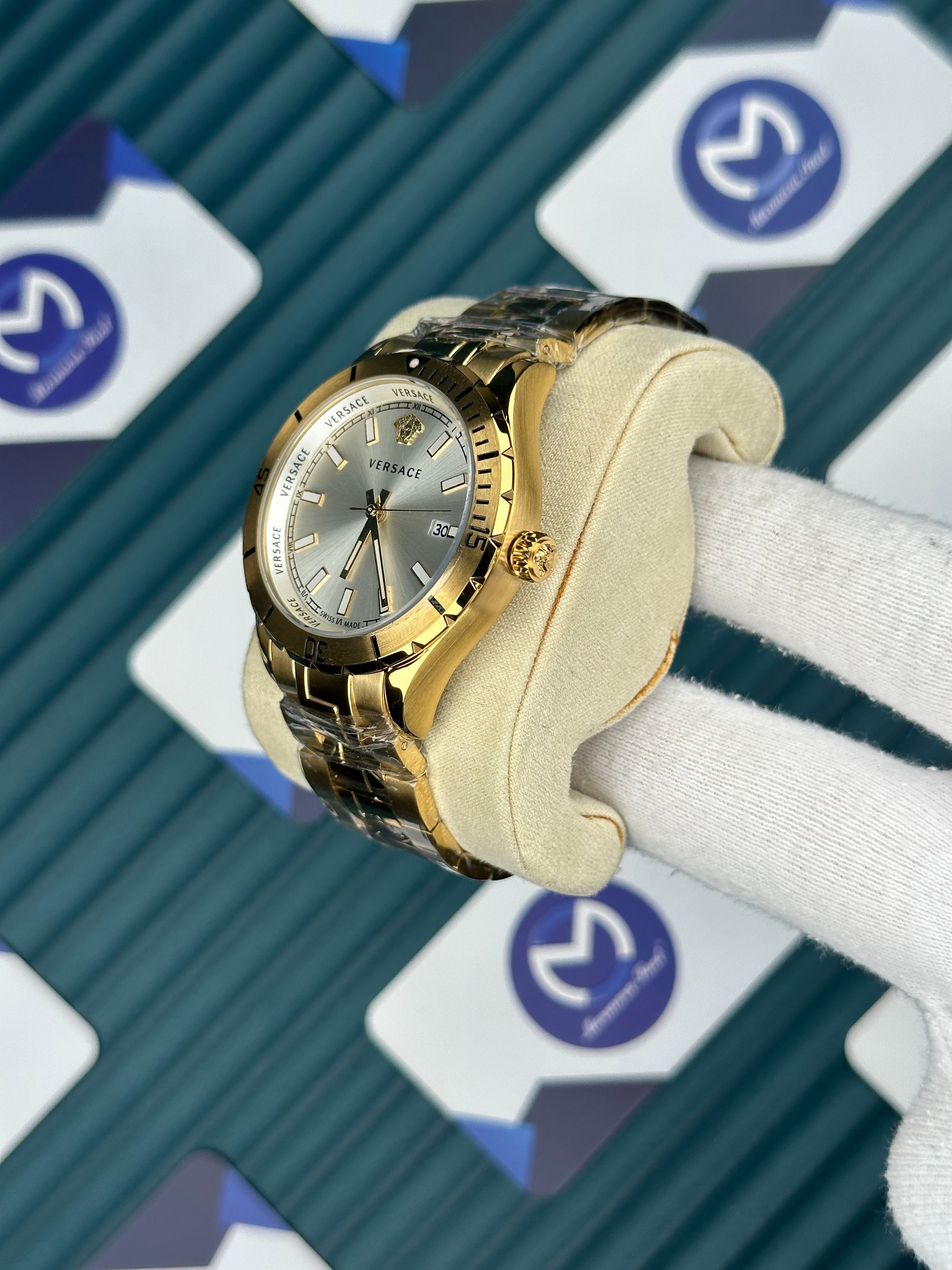 Versace Gold Kordon Beyaz Yazılı Kadran