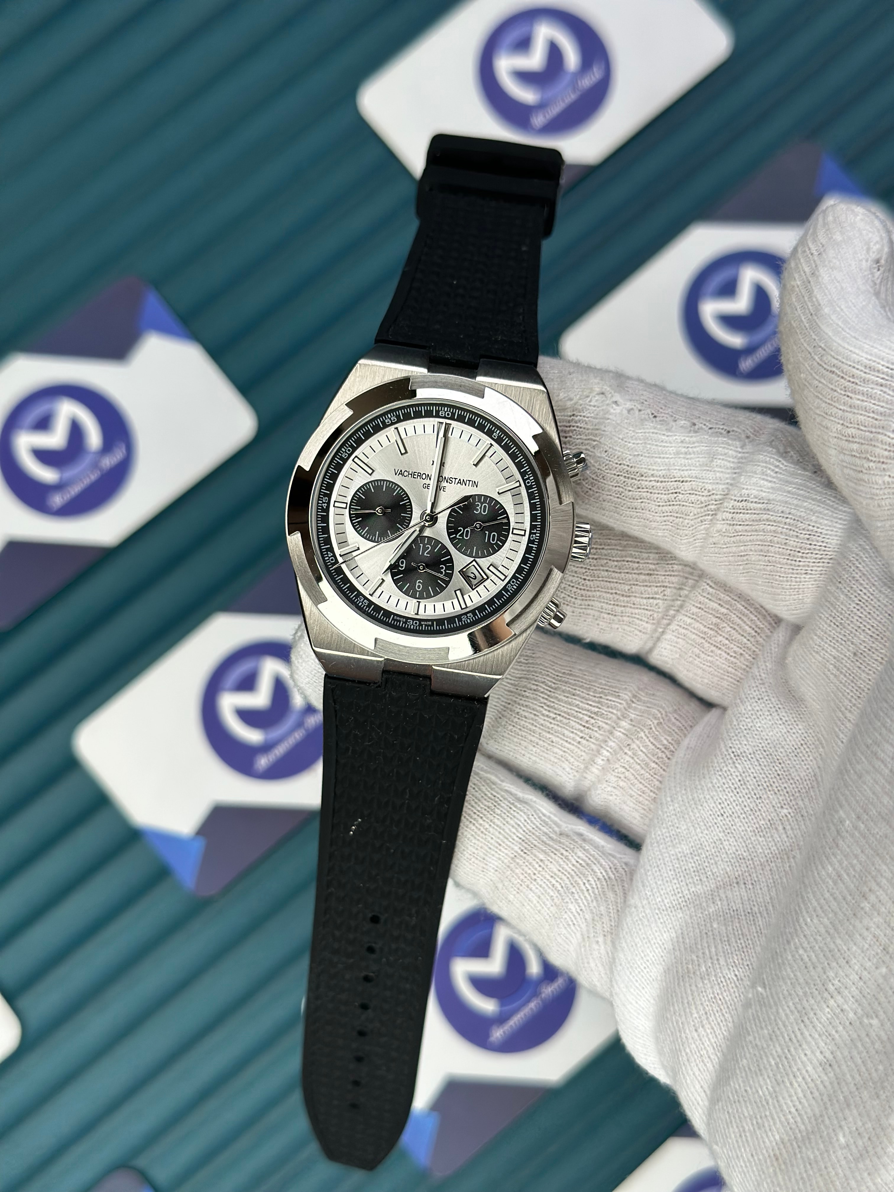 VACHERON CONSTANTIN WHITE DIAL SILVER CASE CHRONOGRAPH BLACK RUBBER