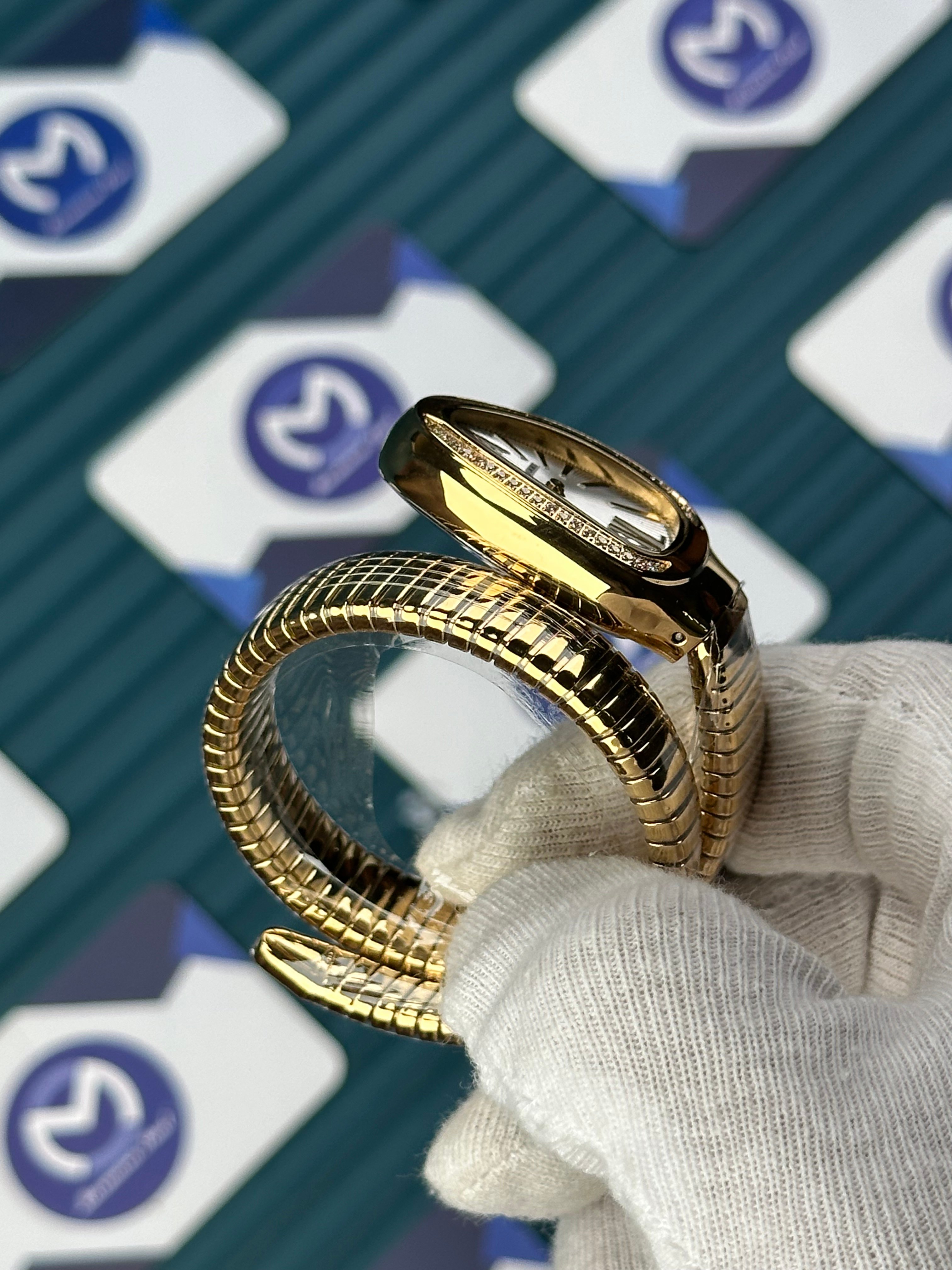BVLGARI SERPENTI WHITE DIAL DIAMOND BEZEL GOLD TUBOGAS