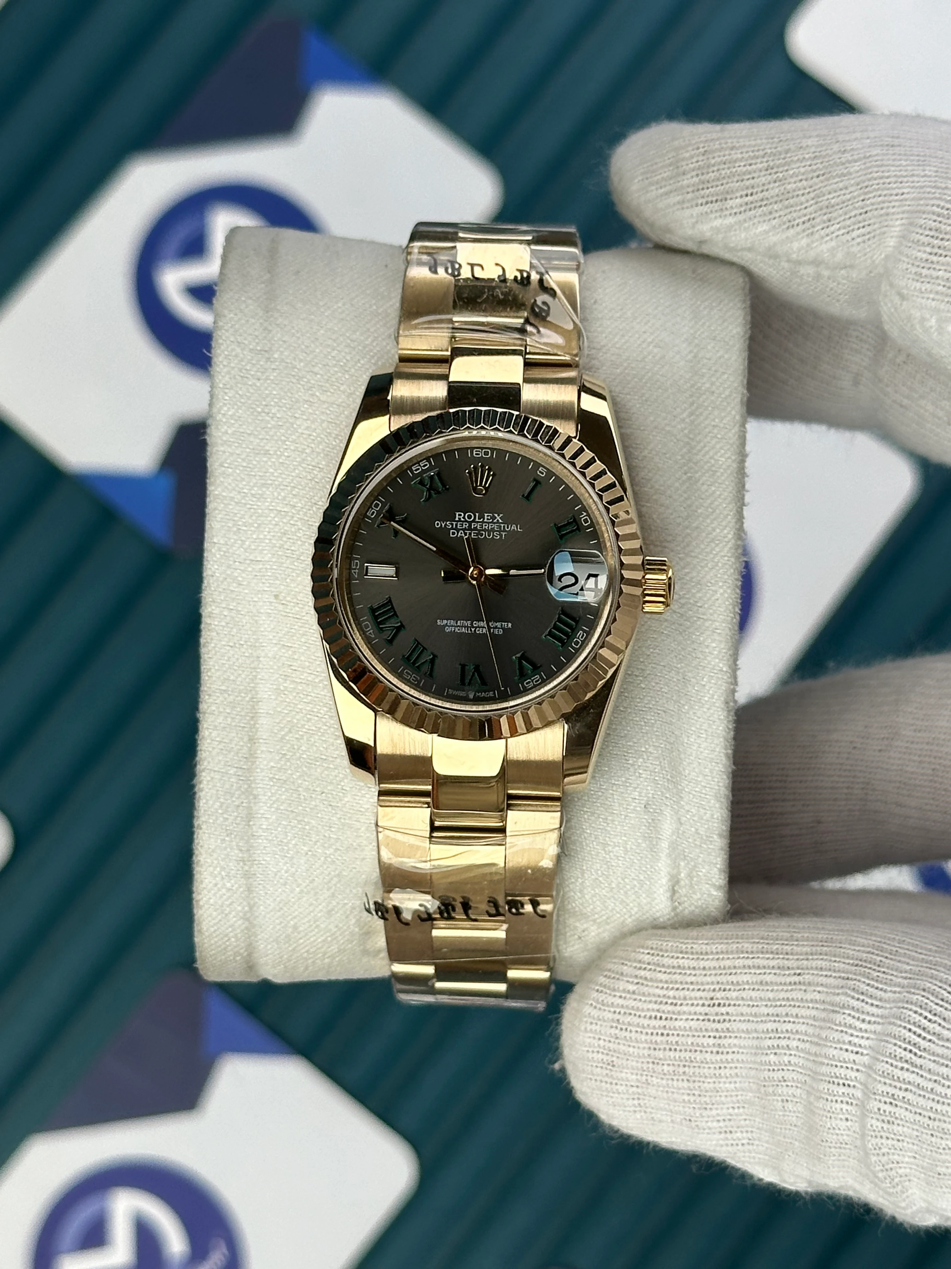 ROLEX 31 MM DATEJUST WIMBLEDON GOLD OYSTER 