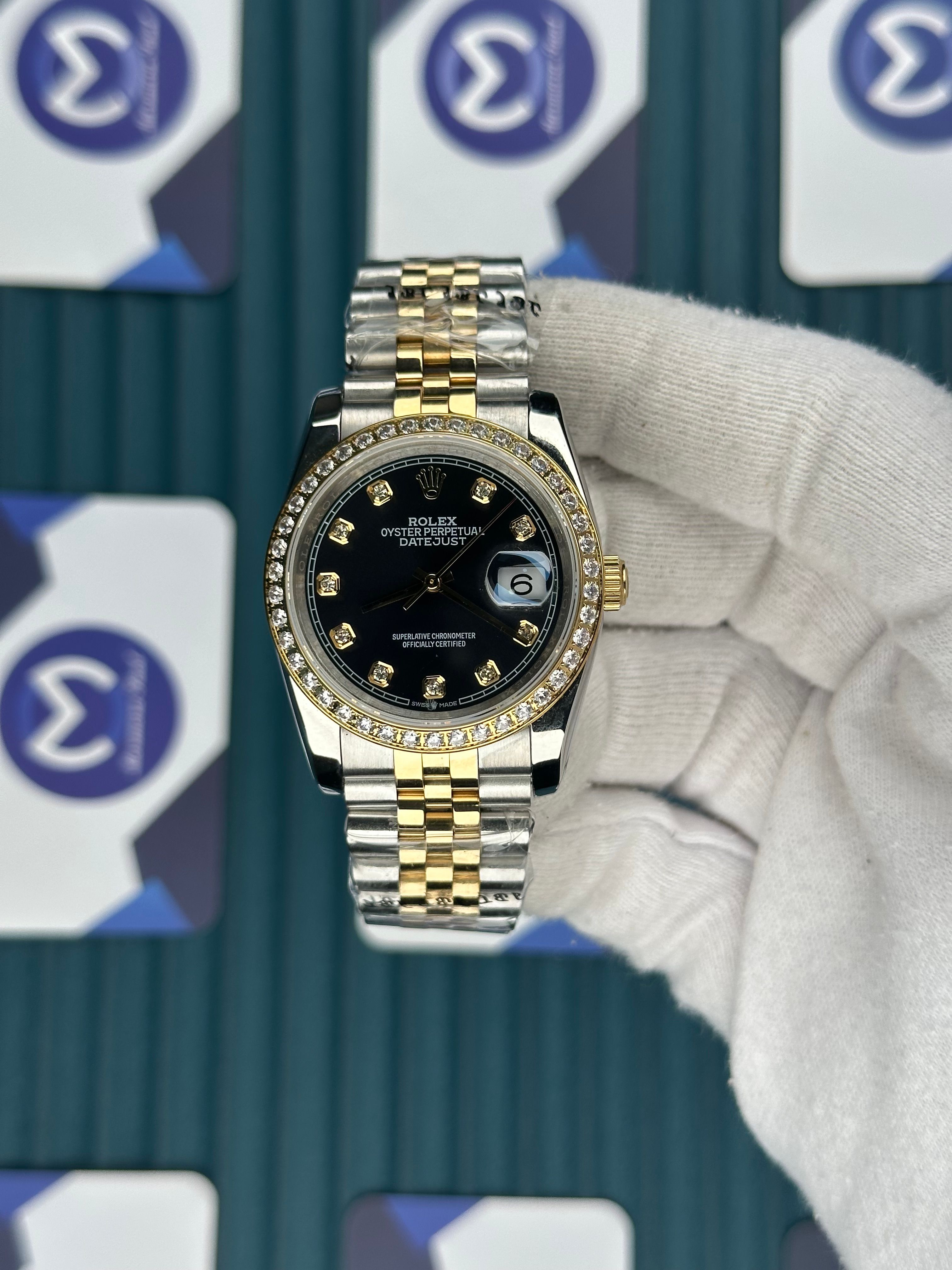 ROLEX 36 SİYAH KADRAN PIRLANTA BEZEL INDEX GOLD-SILVER JUBILEE