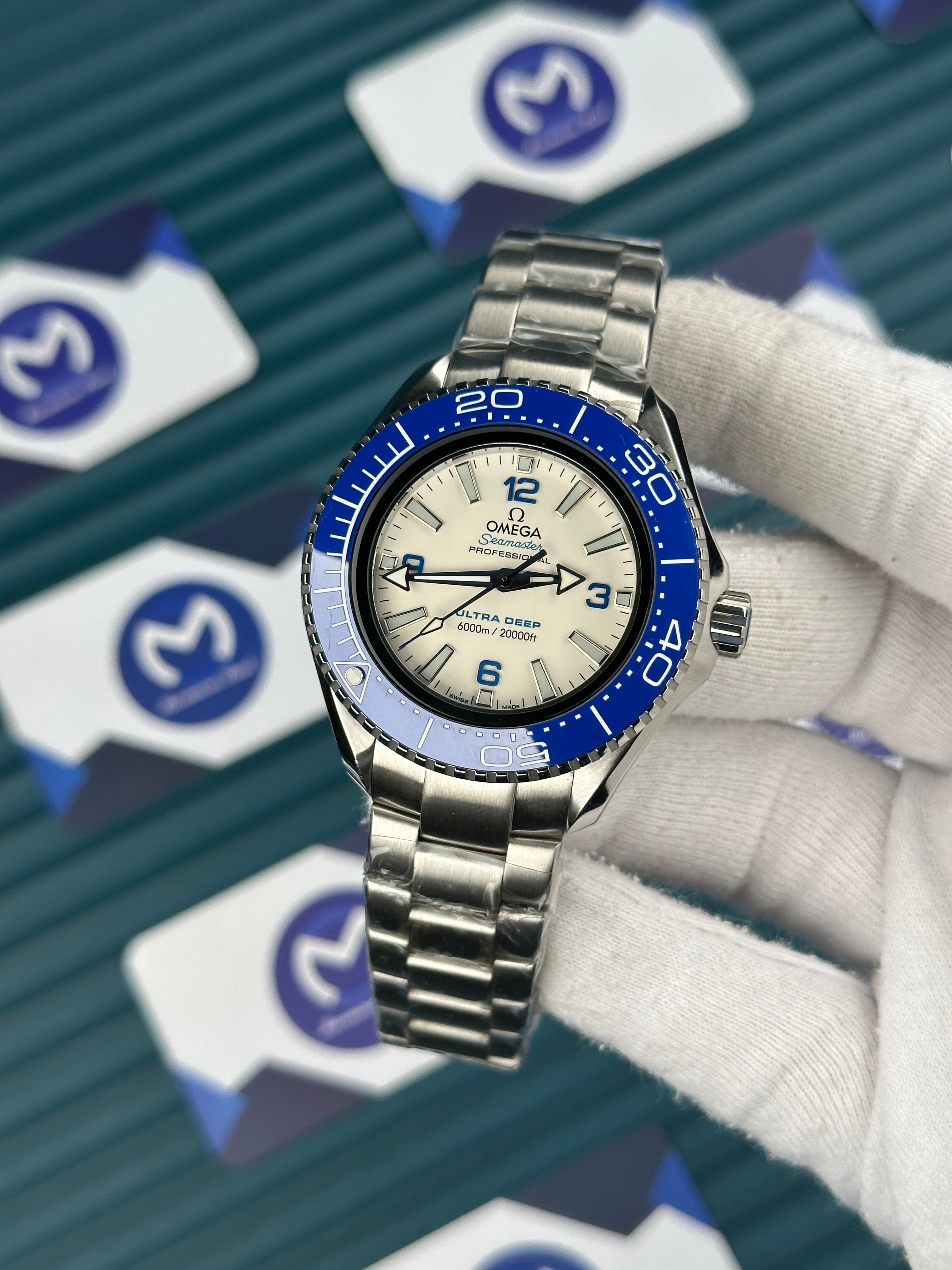 Omega Seamaster Ultra Deep Mavi Bezel Beyaz Kadran
