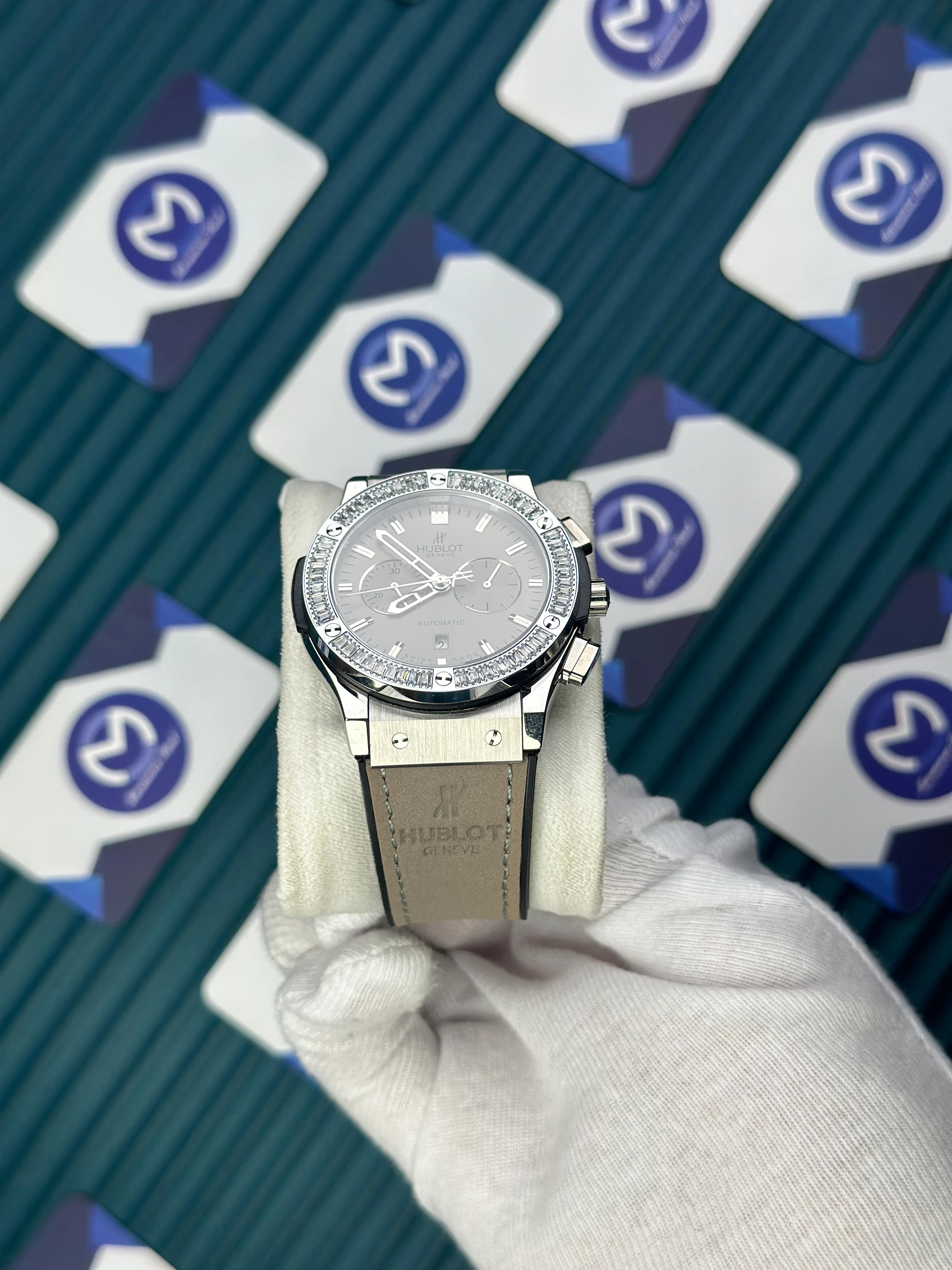 HUBLOT AUTOMATIC CREAM CHRONOGRAPH DIAL DIAMOND BEZEL CREAM LEATHER CORD 