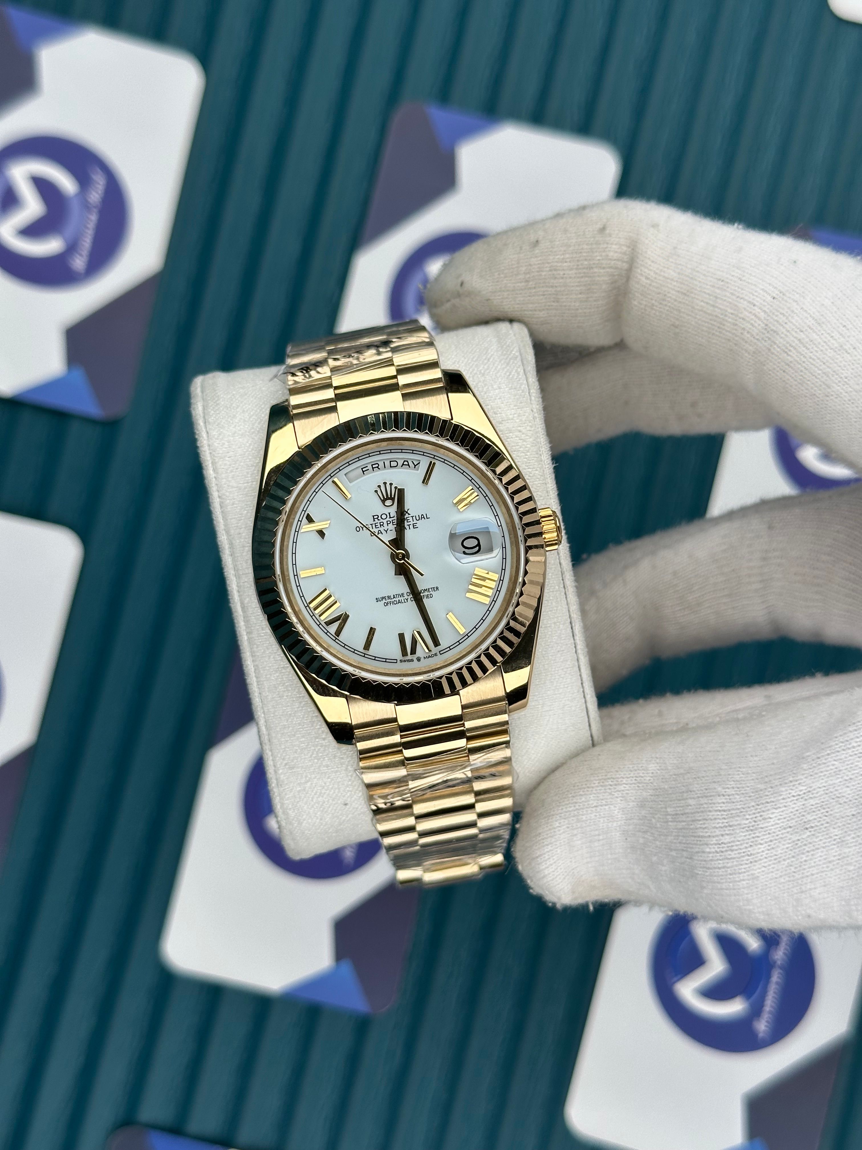 ROLEX DAY-DATE WHITE DIAL GOLD ROMA INDEX GOLD PRESIDENT