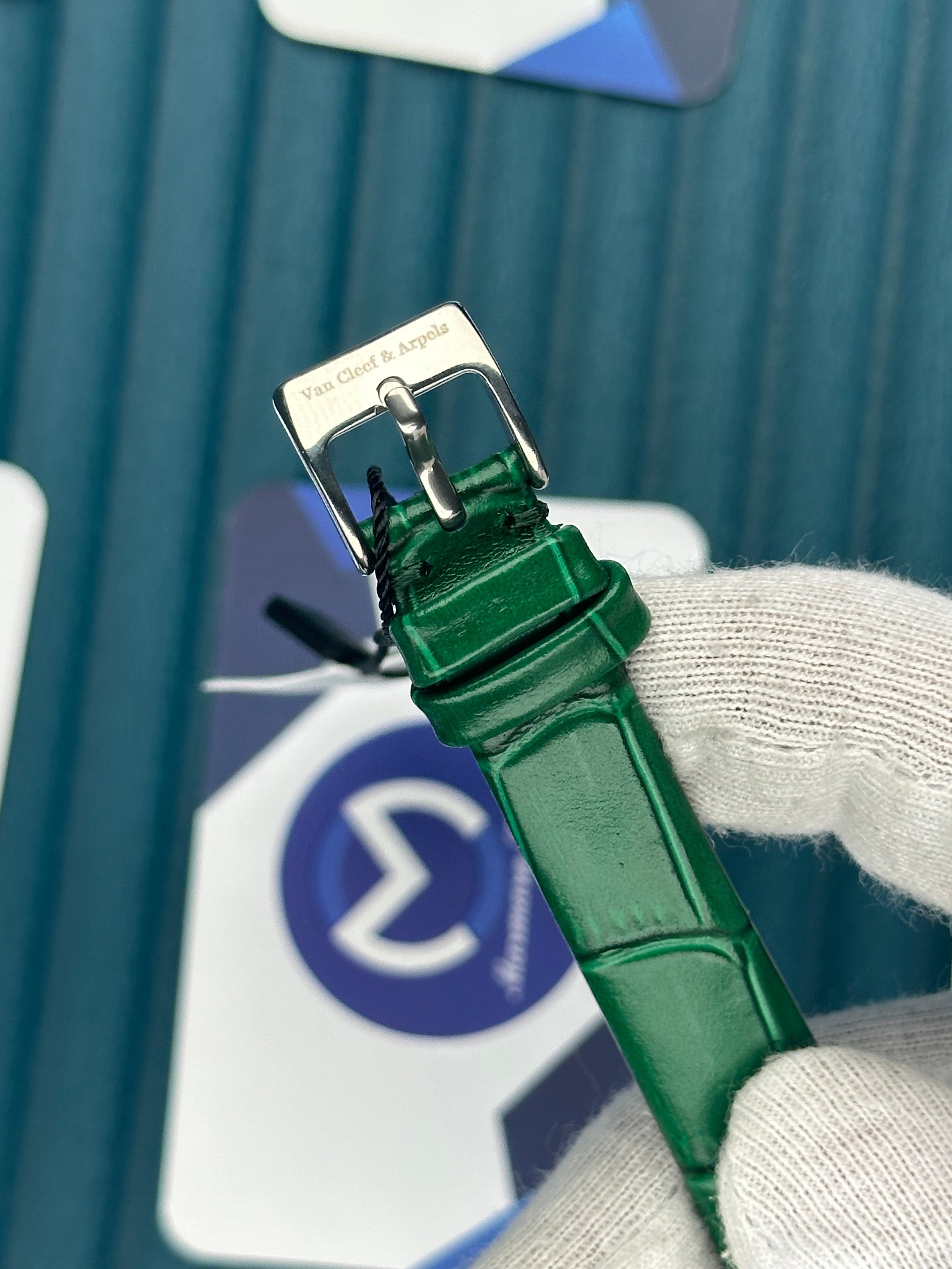VAN CLEEF & ARPELS LINE GREEN DIAL DIAMOND BEZEL SILVER CASE GREEN LEATHER CORD