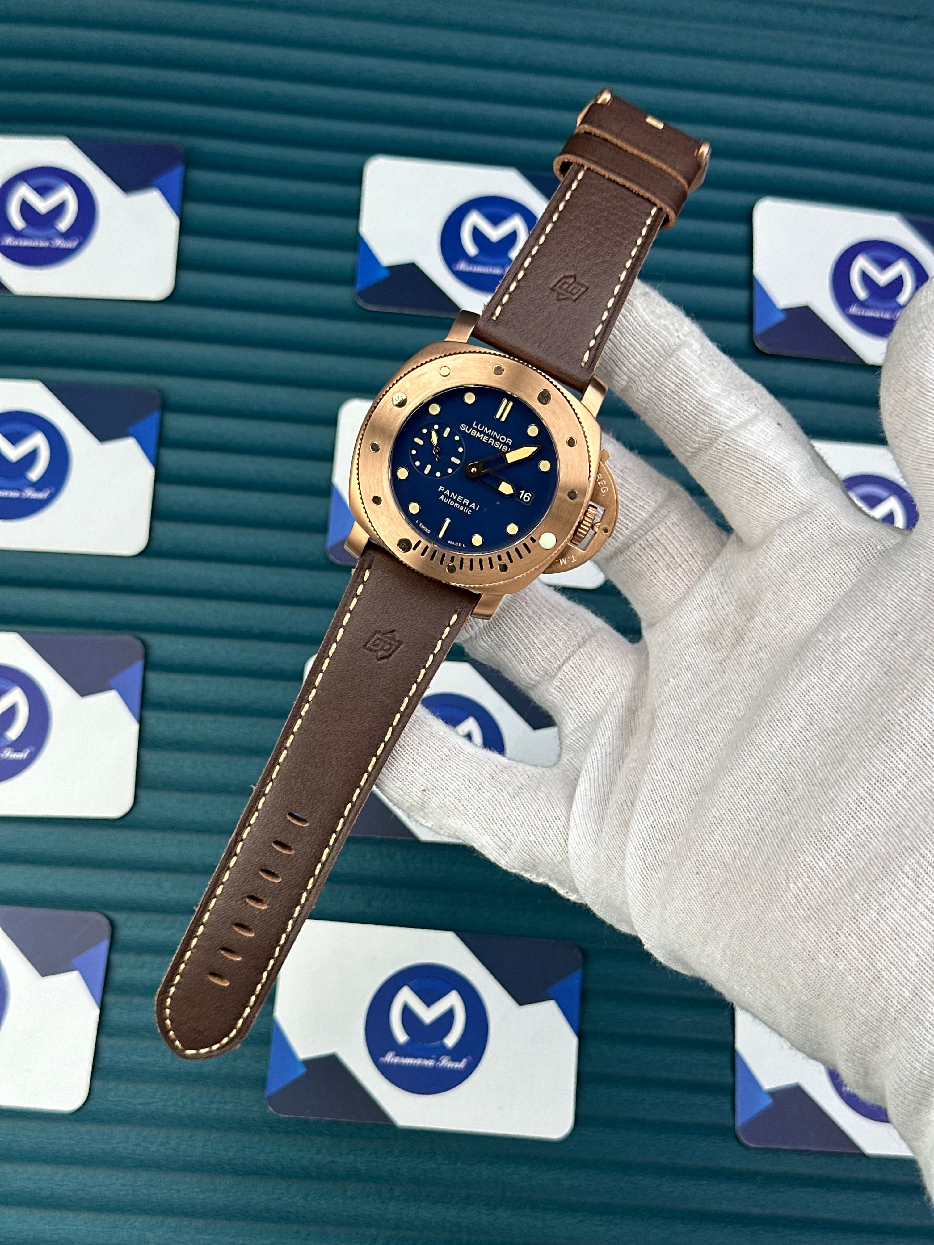LUMINOR SUBMERSIBLE PANERAI BLUE DIAL ROSE CASE BROWN LEATHER CORD